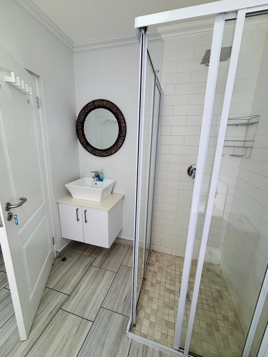 To Let 3 Bedroom Property for Rent in Aston Bay Eastern Cape